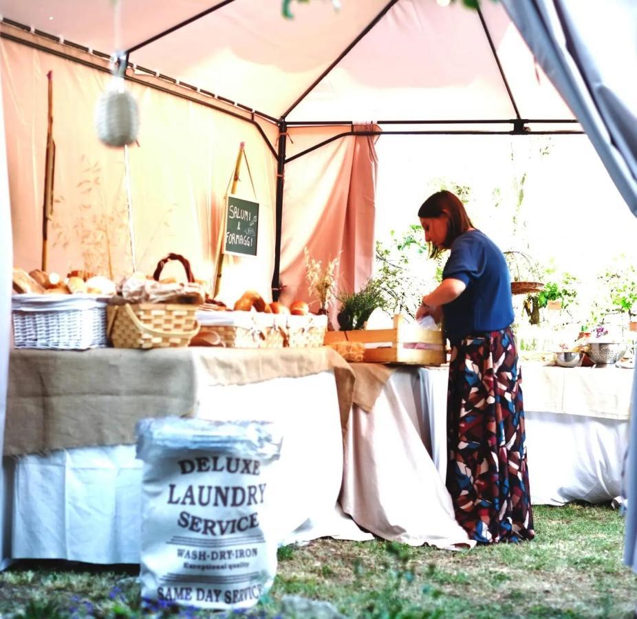 Casale Dei Ricordi Bed and Breakfast Arce Buitenkant foto