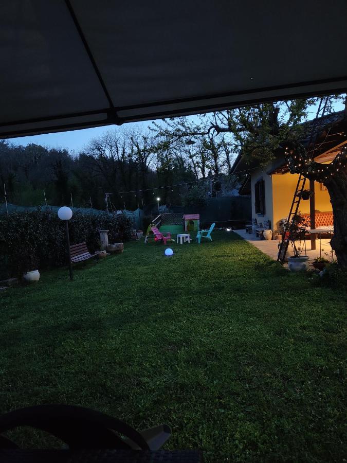 Casale Dei Ricordi Bed and Breakfast Arce Buitenkant foto