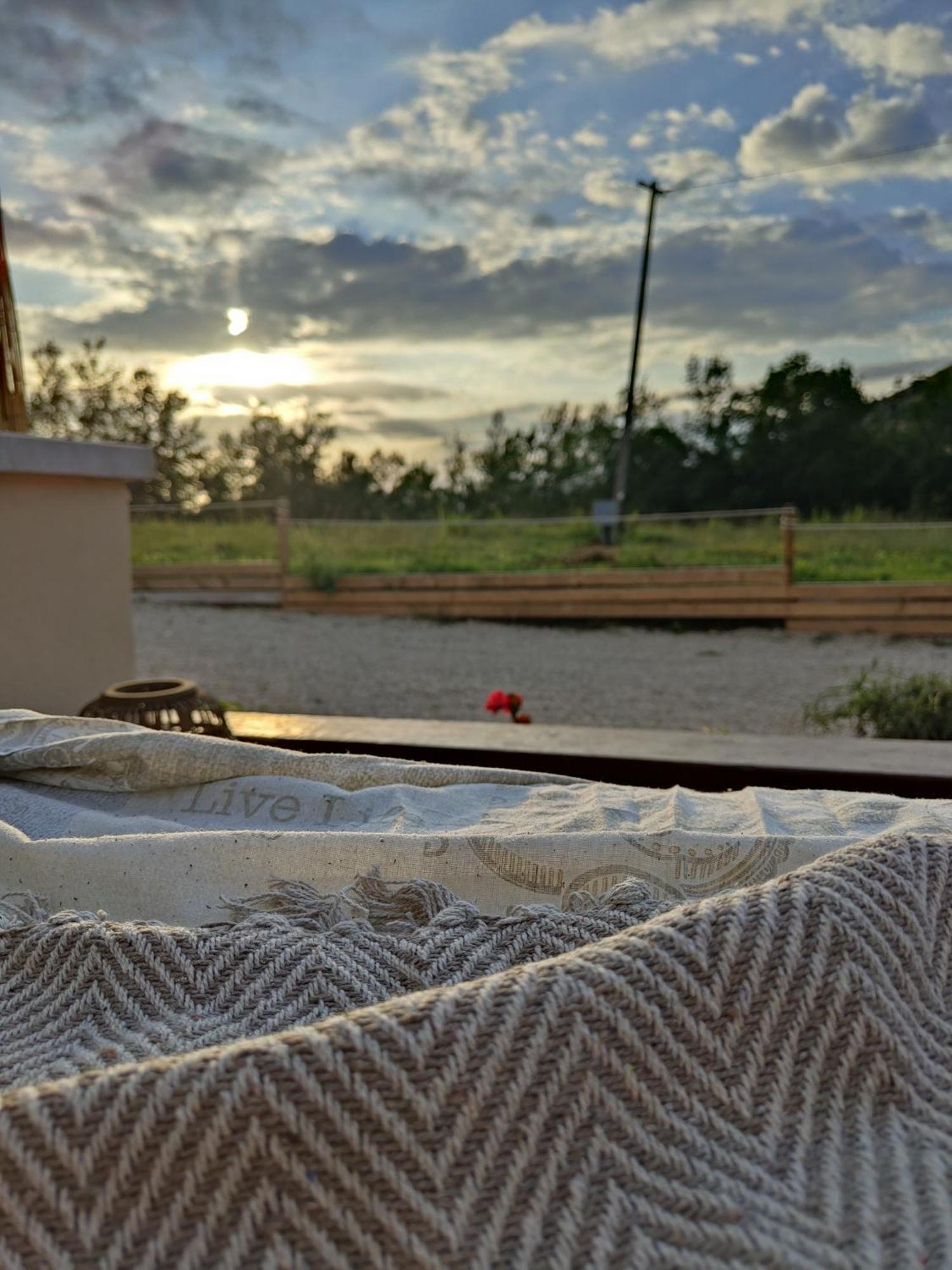 Casale Dei Ricordi Bed and Breakfast Arce Buitenkant foto