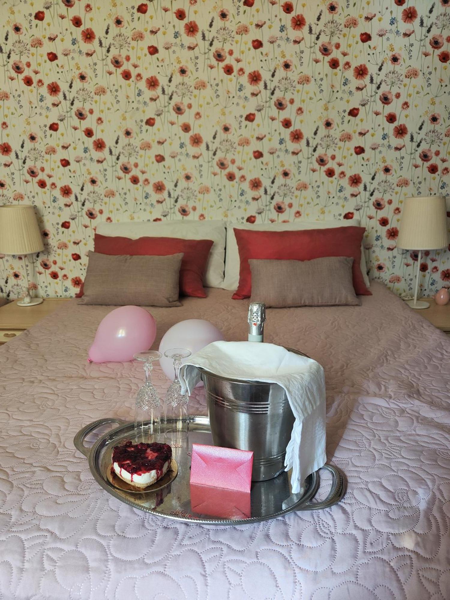 Casale Dei Ricordi Bed and Breakfast Arce Buitenkant foto