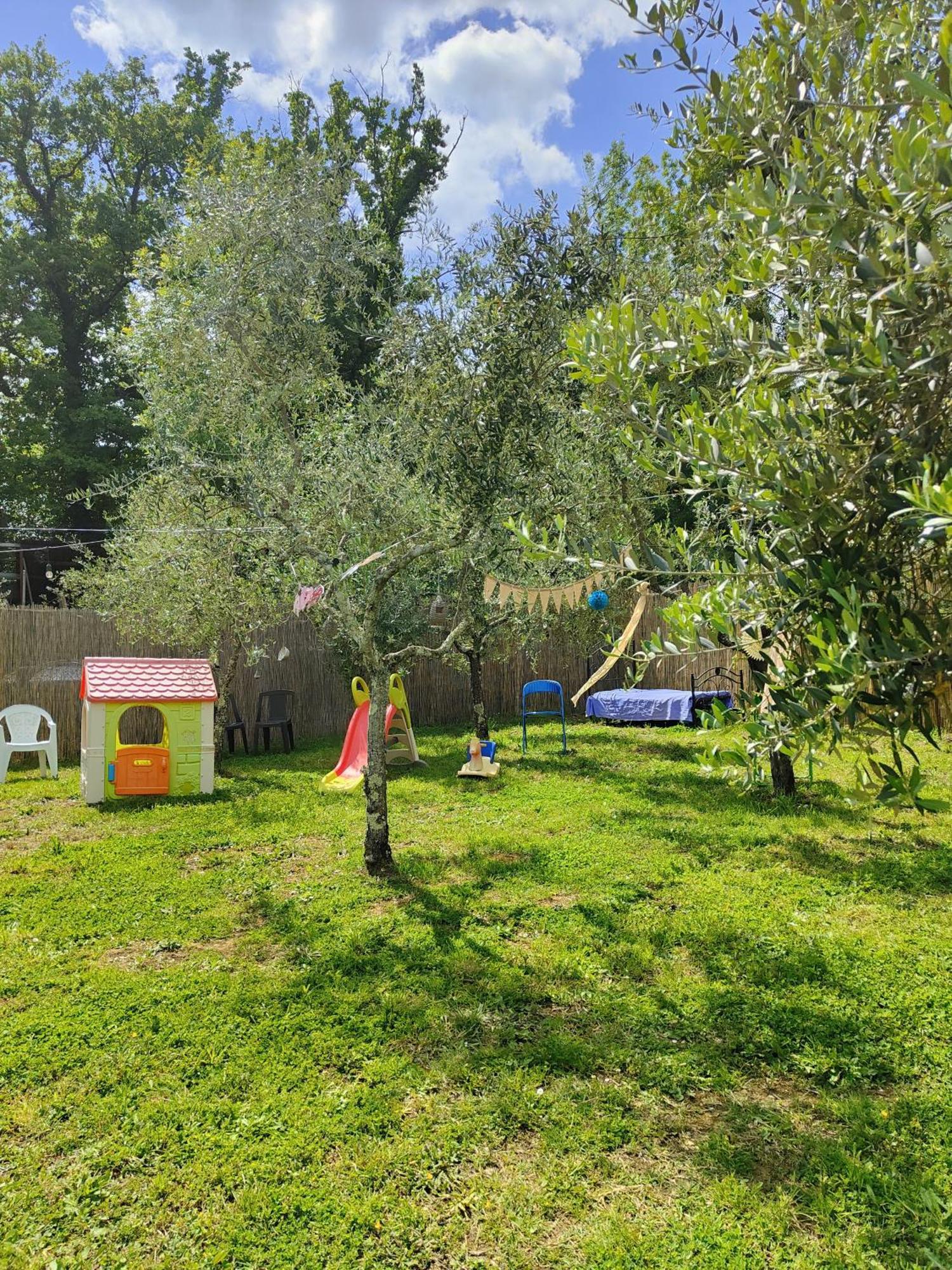 Casale Dei Ricordi Bed and Breakfast Arce Buitenkant foto
